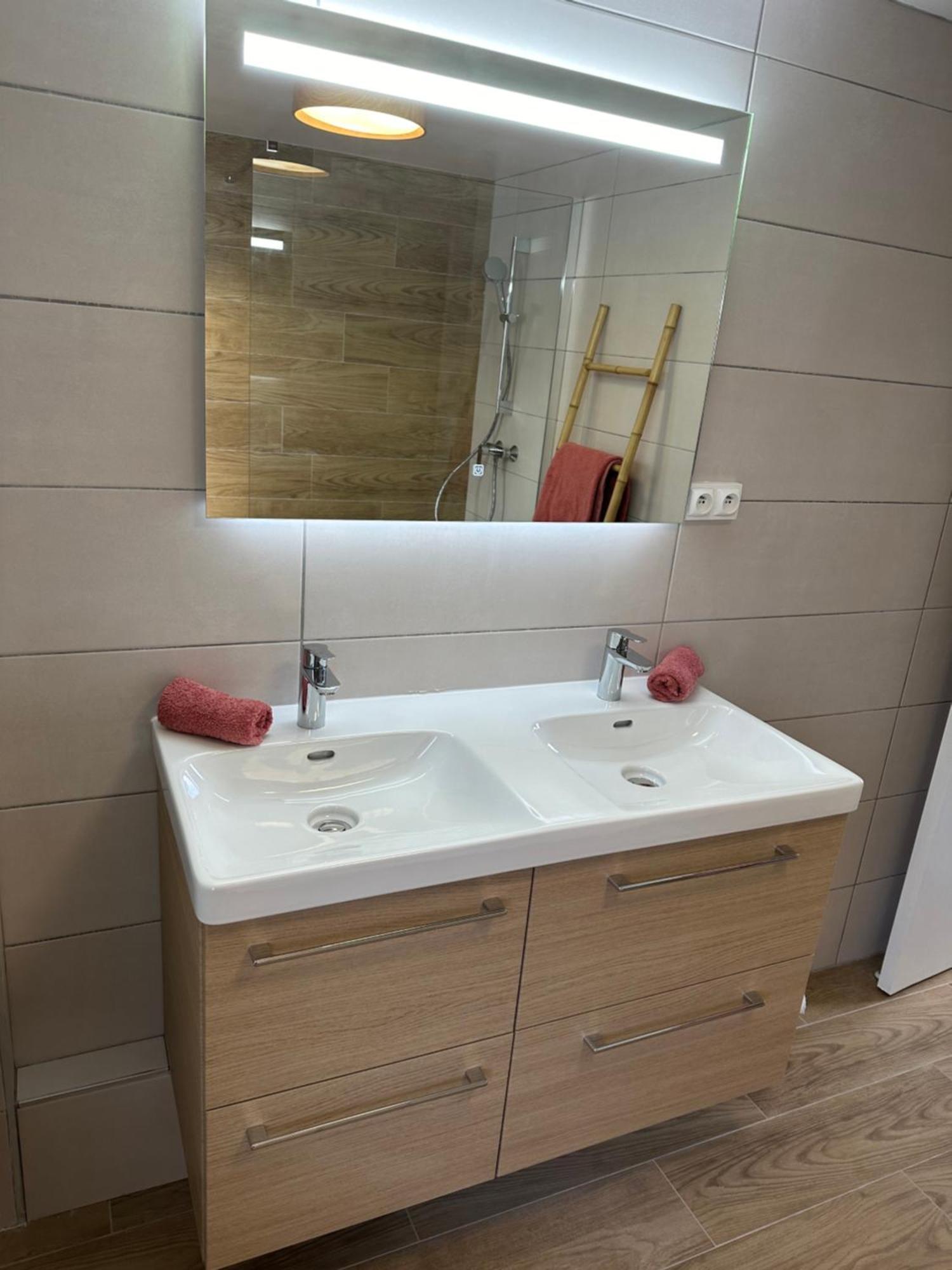 Maison Nombreux Couchages, 13 Lits, 3 Sdb, Exterieur Bourges Dış mekan fotoğraf